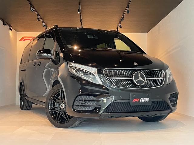 Mercedes-Benz V220d Avantgarde Extra Long AMG Line Package Goo-net stock photo 15
