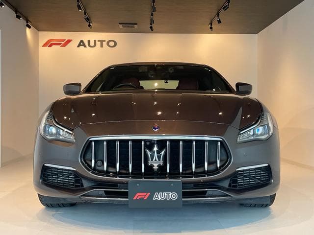 Maserati Quattroporte S GranLusso Goo-net stock photo 14