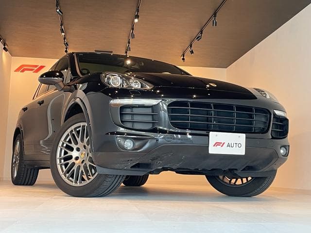 Porsche Cayenne Platinum Edition Goo-net stock photo 20