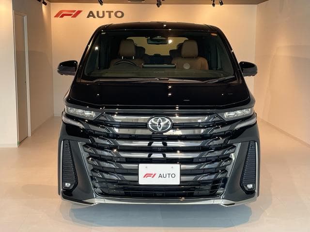 Toyota Vellfire Hybrid Z Premier Goo-net stock photo 11