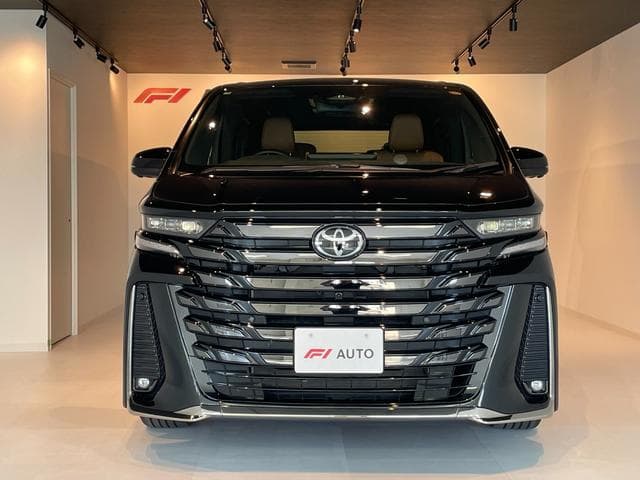 Toyota Vellfire Hybrid Z Premier Goo-net stock photo 12