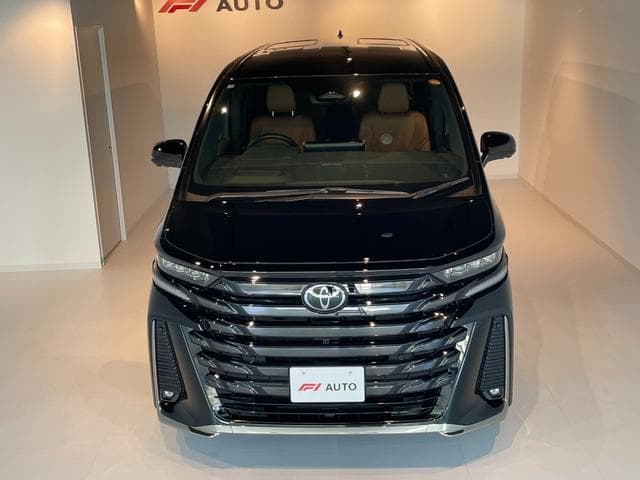 Toyota Vellfire Hybrid Z Premier Goo-net stock photo 14