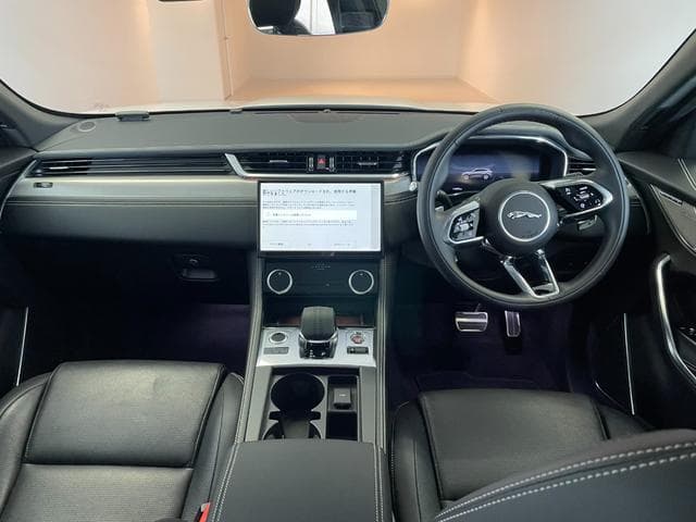 Jaguar F-PACE R-Dynamic SE D200 Goo-net stock photo 05