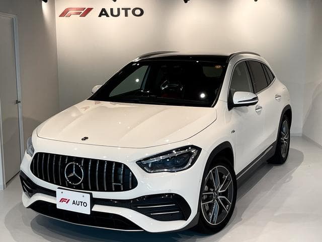 Mercedes-AMG GLA35 4MATIC Goo-net stock photo 04