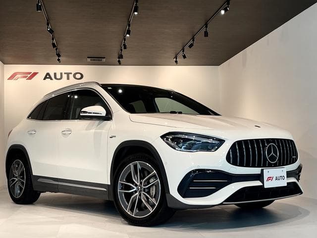 Mercedes-AMG GLA35 4MATIC Goo-net stock photo 10