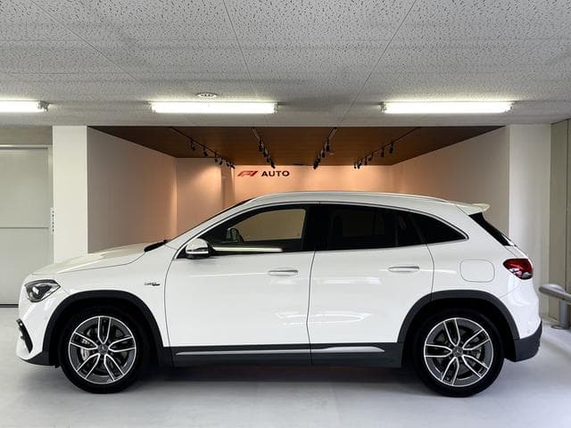 Mercedes-AMG GLA35 4MATIC Goo-net stock photo 13