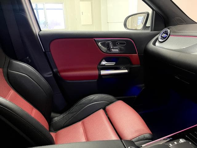 Mercedes-AMG GLA35 4MATIC Goo-net stock photo 51