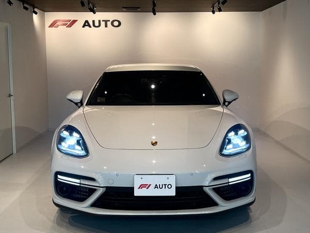 Porsche Panamera Turbo Goo-net stock photo 04