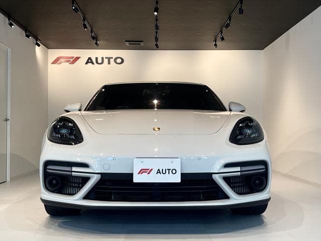 Porsche Panamera Turbo Goo-net stock photo 06