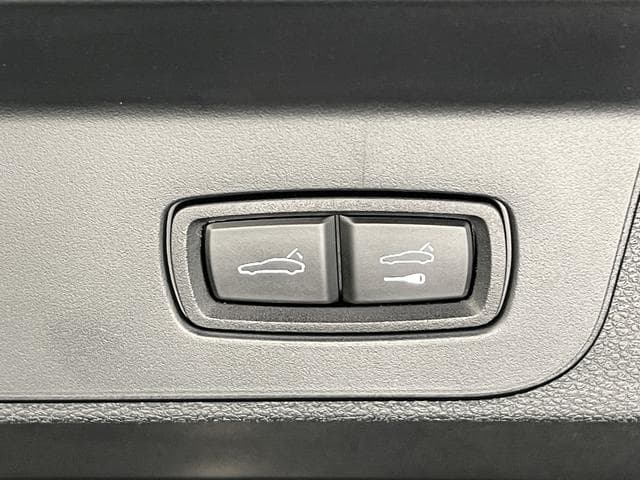 Porsche Panamera Turbo Goo-net stock photo 29