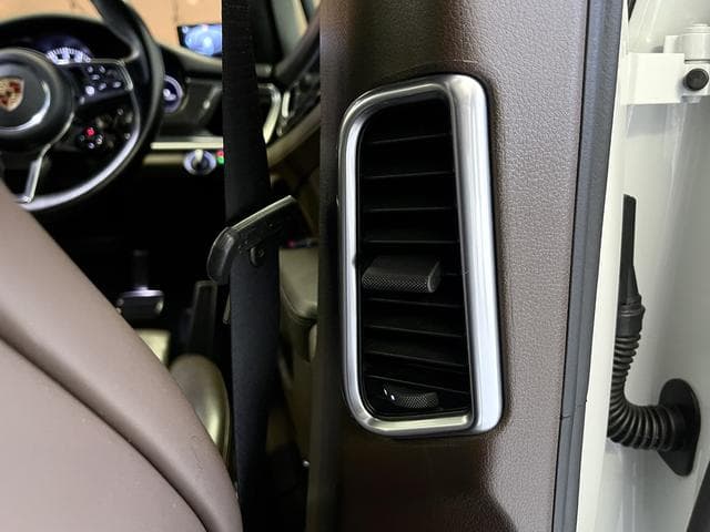 Porsche Panamera Turbo Goo-net stock photo 49