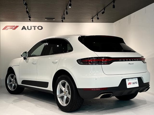 Porsche Macan Goo-net stock photo 05
