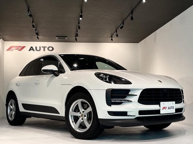 Porsche Macan Goo-net stock photo 07