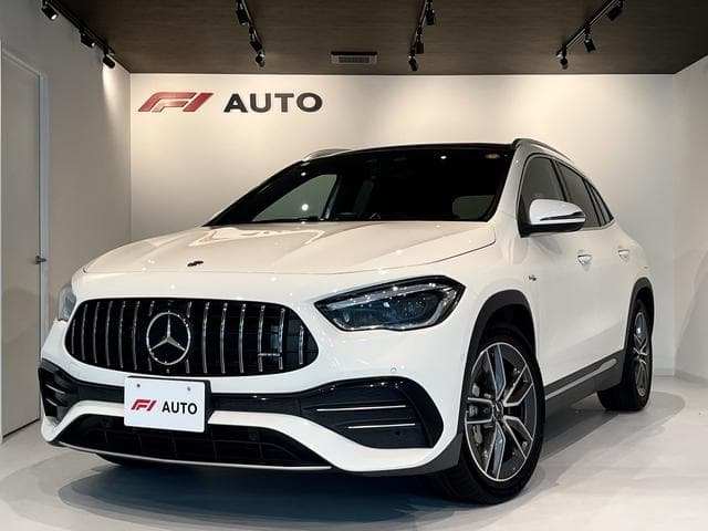 Mercedes-AMG GLA35 4MATIC Goo-net stock photo 01