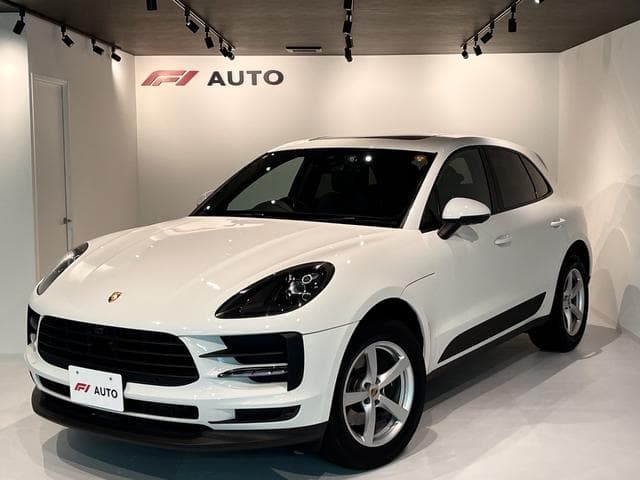 Porsche Macan Goo-net stock photo 01