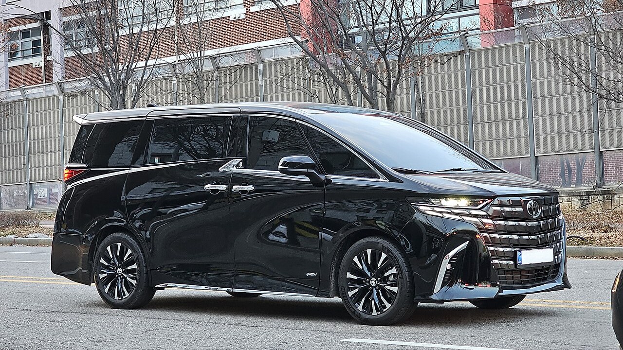 Toyota Alphard 参考写真
